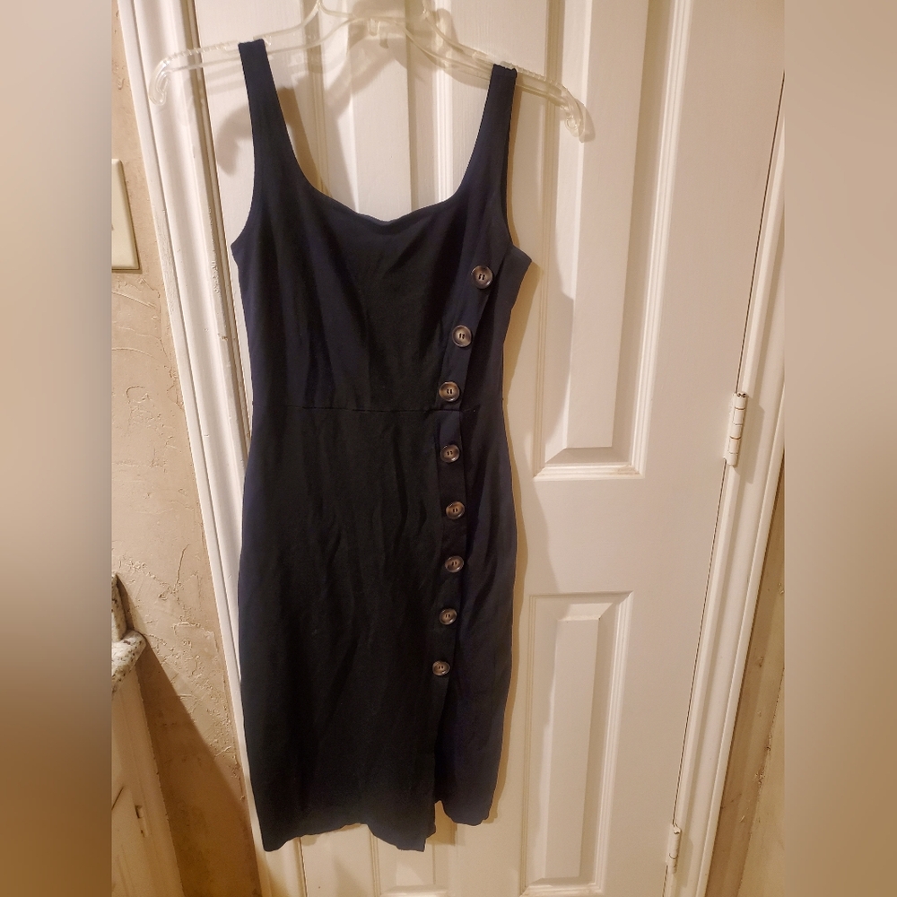 Popular Basics Black Button-Accent Dress